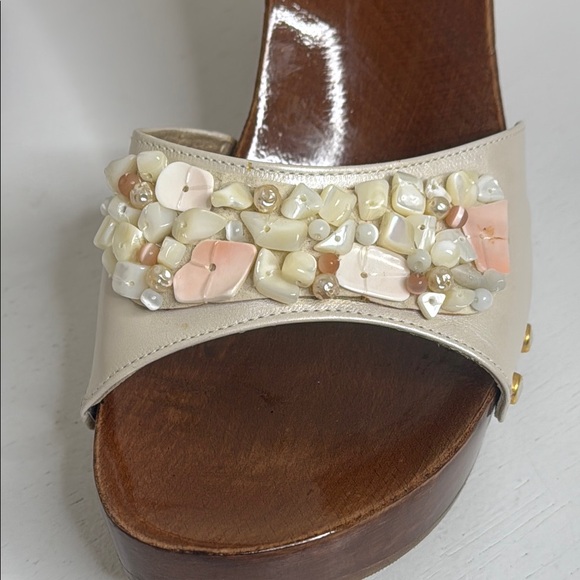 Stuart Weitzman Wood Sole Cream Shells Beads Y2K Beach Resortwear Spain Sandals - Picture 6 of 11
